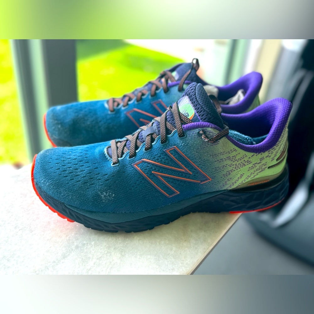 Men’s size 11 New Balance cloud foam sneakers